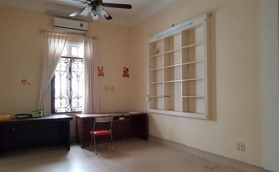 villa for rent in district 2 D220069 (3)